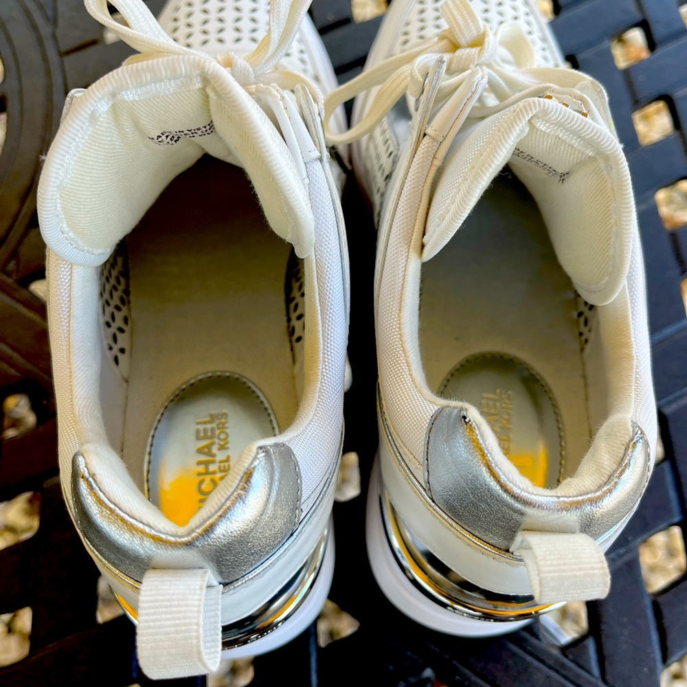 Woman’s 8 1/2 Michael Kors sneakers